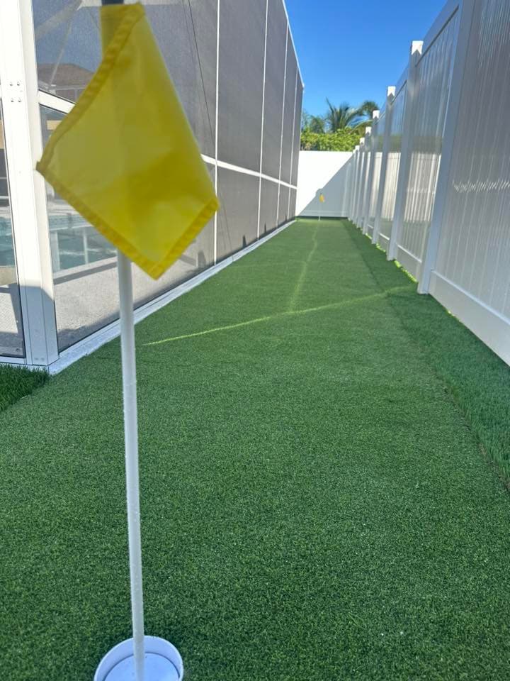 Putting Greens and Turf - green